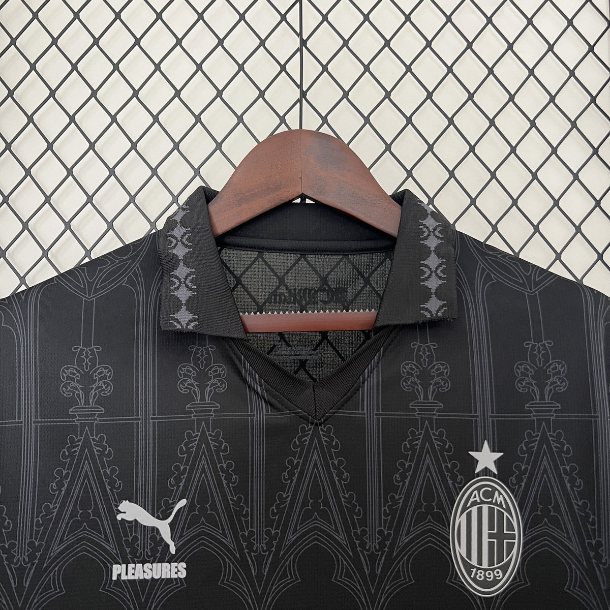 Camisola AC Milan Preta 23/24 Retro