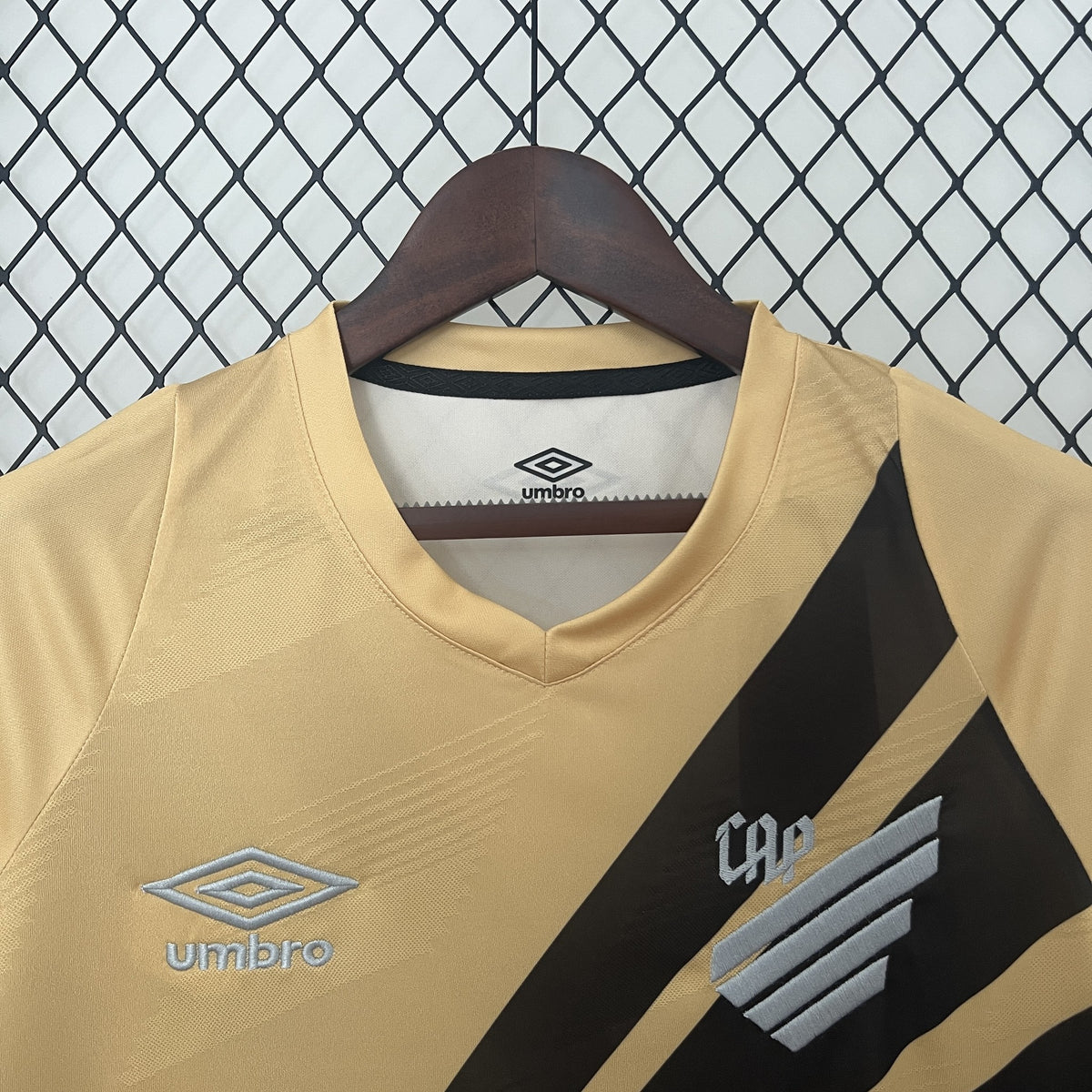 Camisola Athletico Paranaense Alternativa 24/25