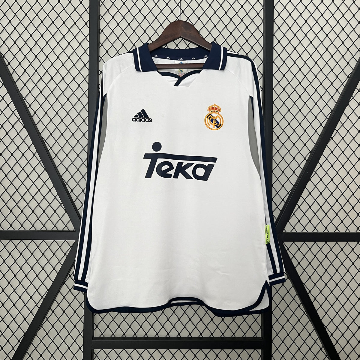 Camisola Real Madrid Principal 00/01 Retro - Manga Comprida