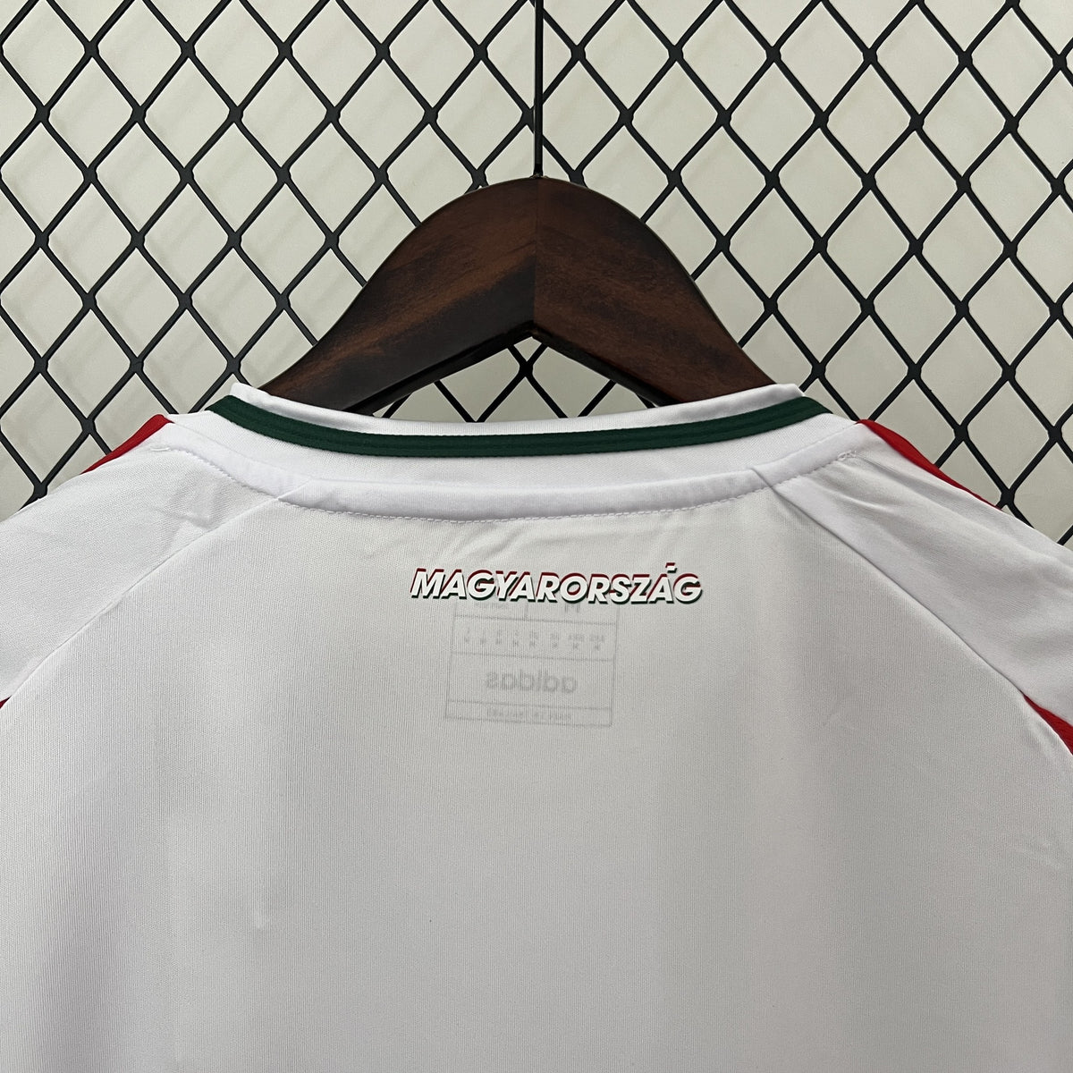 Camisola Hungria Alternativa 24/25