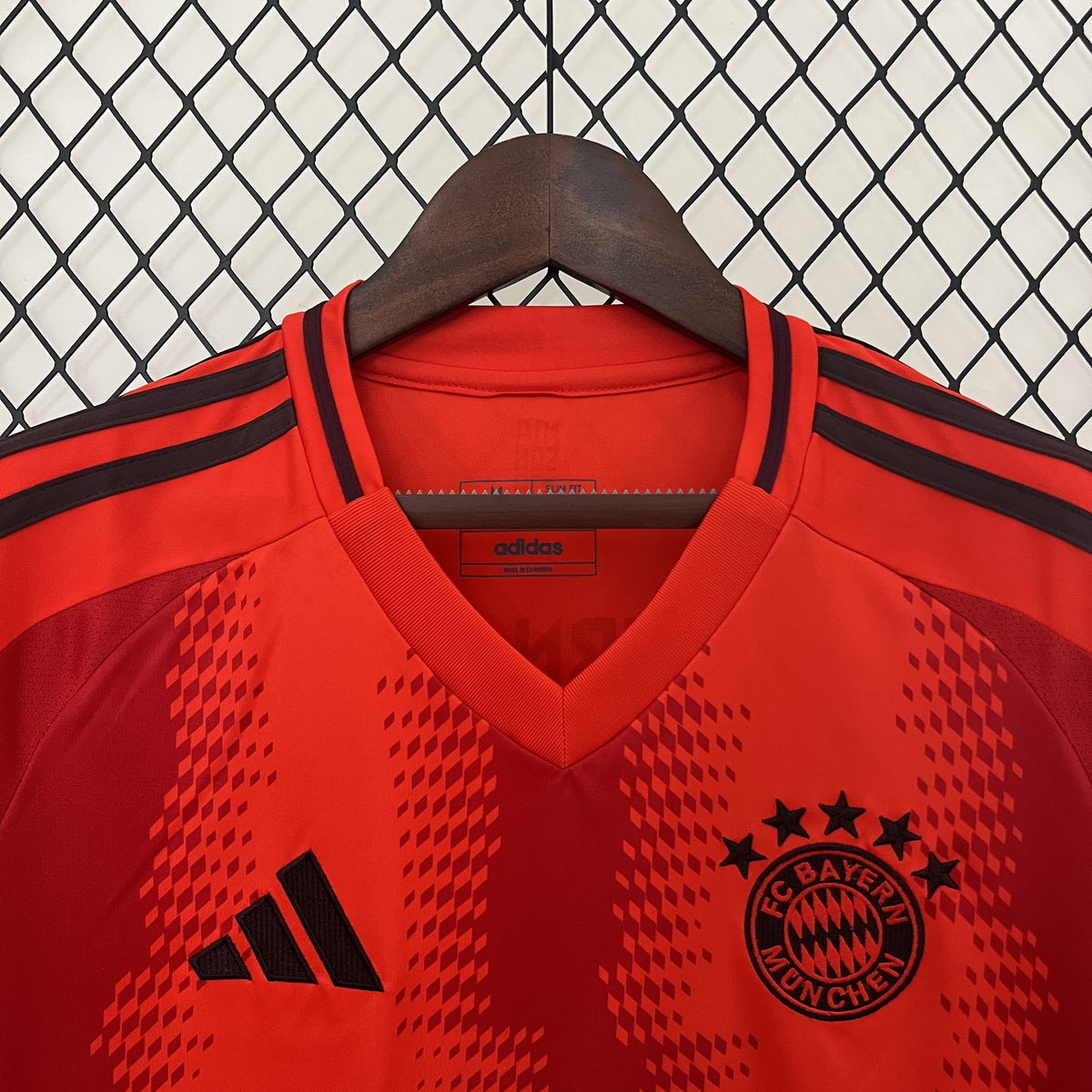 Camisola Bayern Munique Principal 24/25