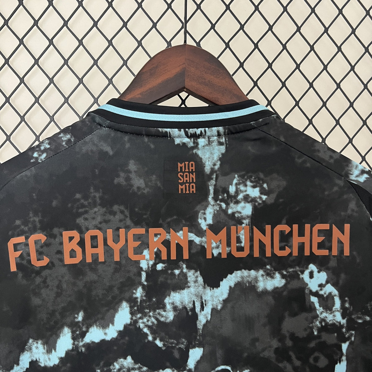 Camisola Bayern Munique Alternativa 24/25