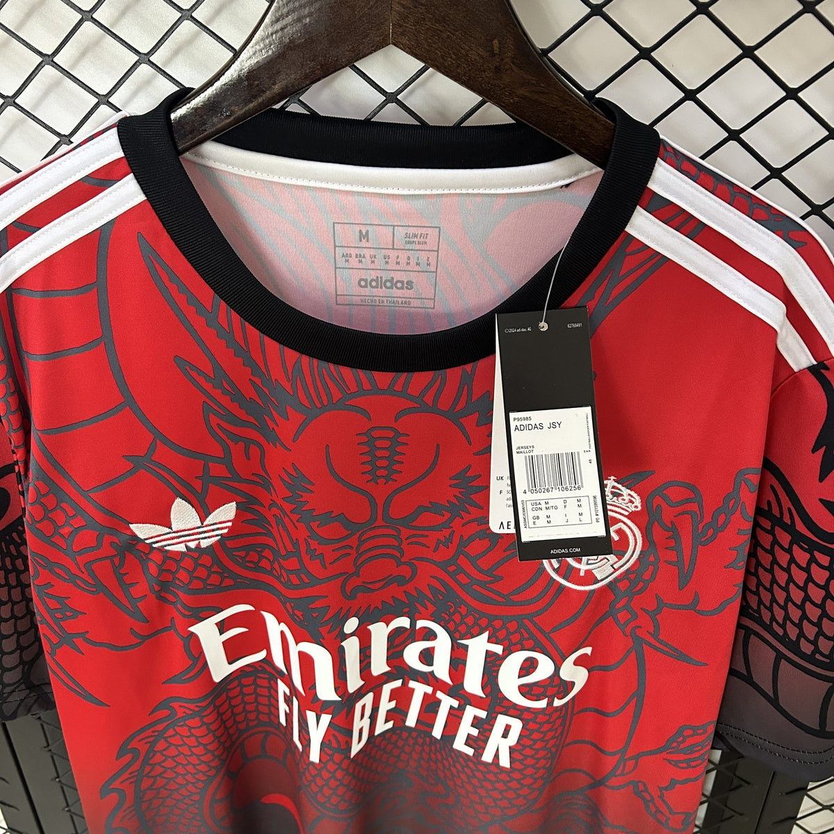 Camisola Real Madrid Vermelha 24/25