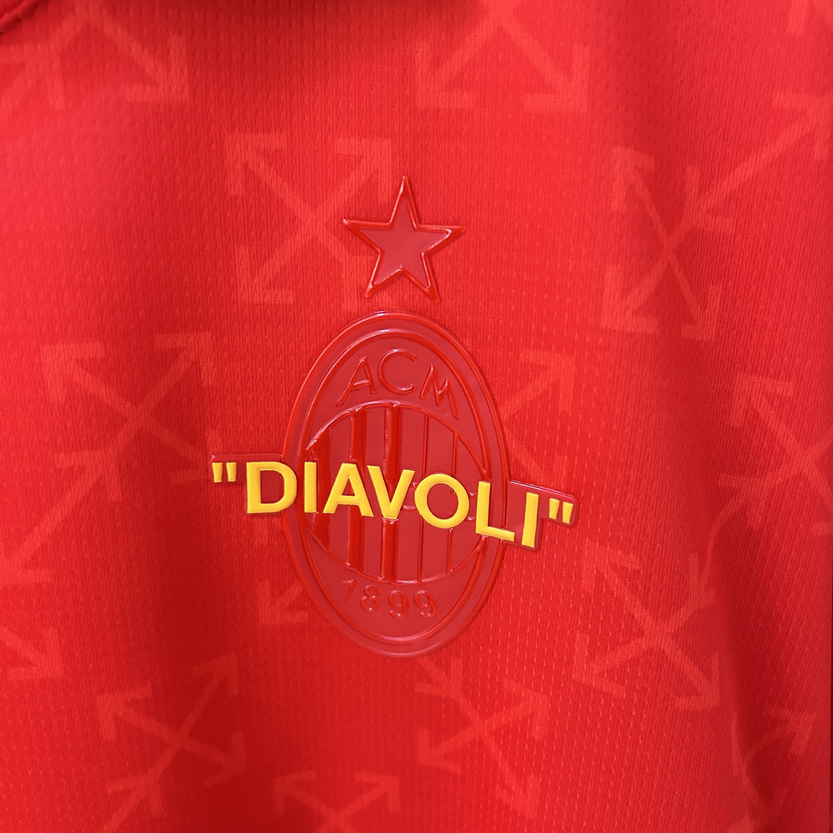 Camisola AC Milan Edição Especial Colaboração 25/26 (Modelo 2)