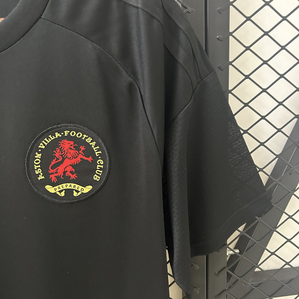 Camisola Aston Villa Edição Especial 150 Anos Preta 25/26