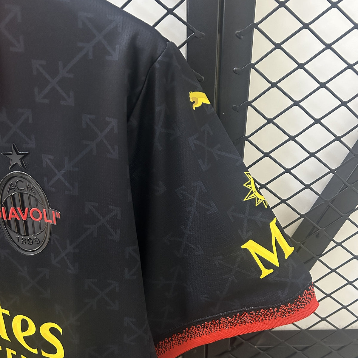 Camisola AC Milan Edição Especial Colaboração 25/26