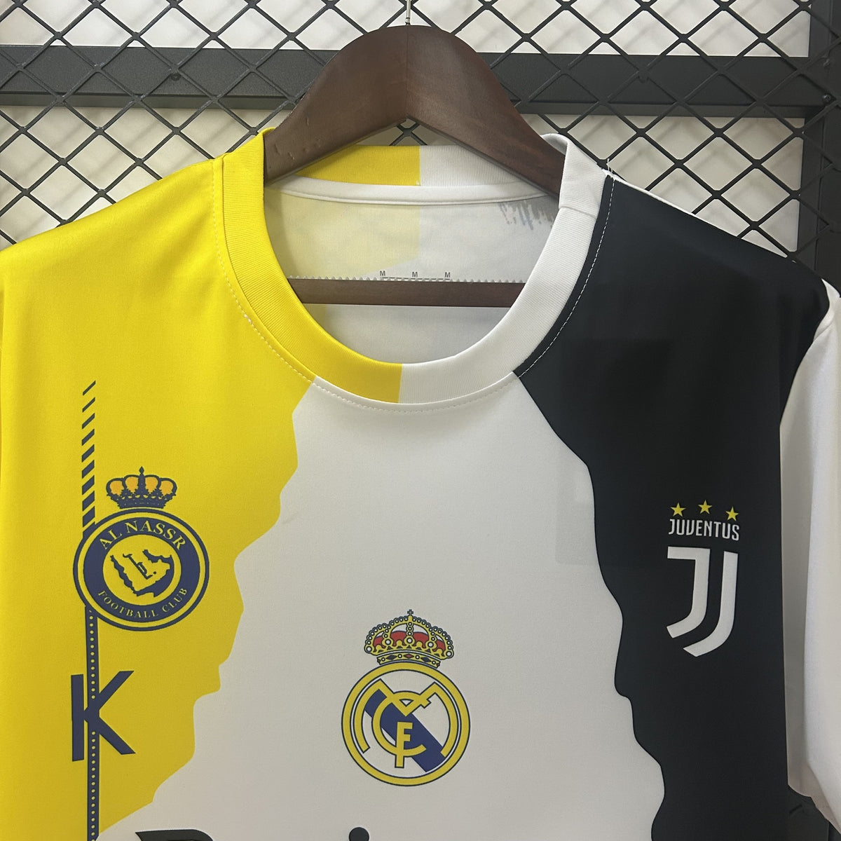 Camisola Cristiano Ronaldo Edição Especial Comemorativa