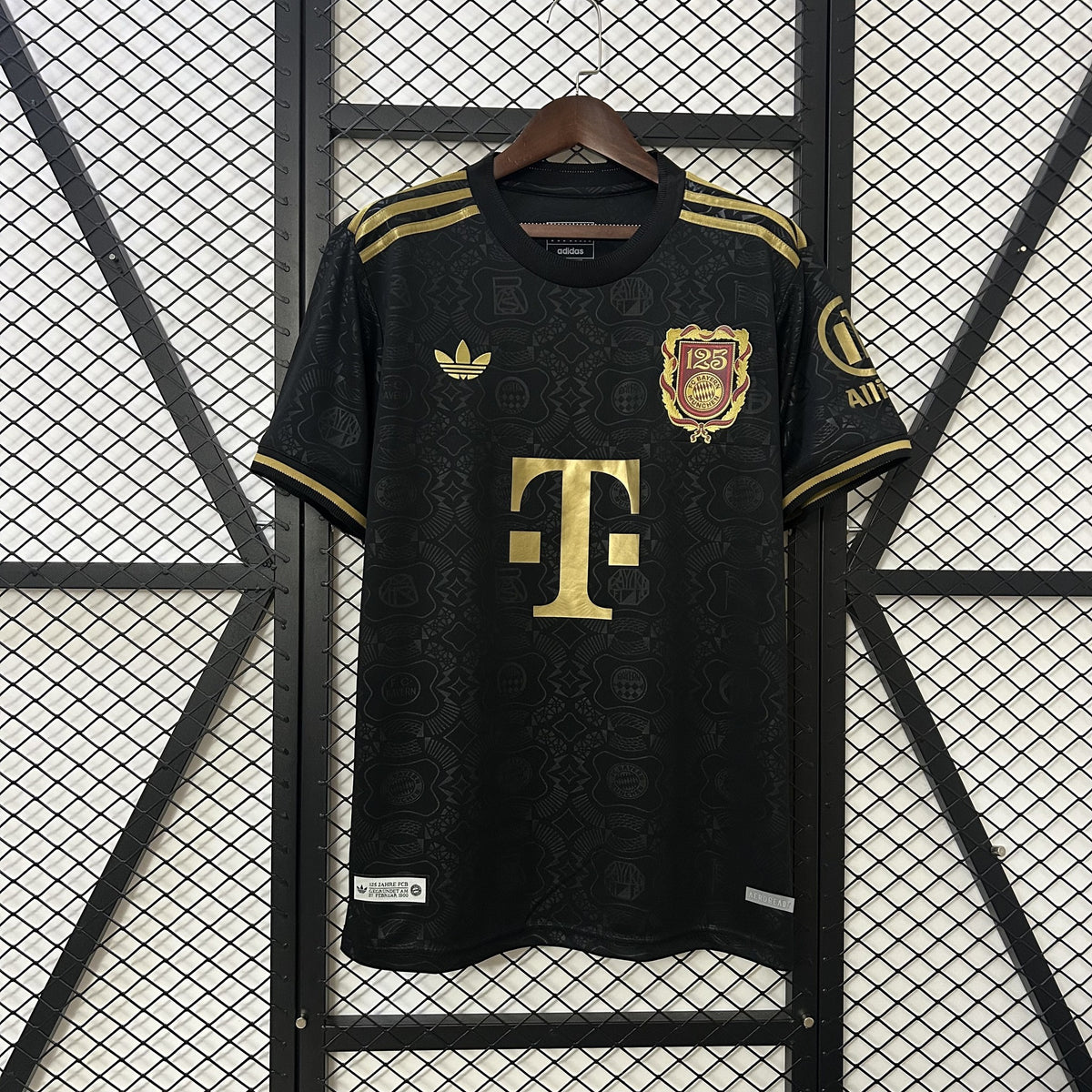 Camisola Bayern Munique Edição Especial 125 Anos 25/26