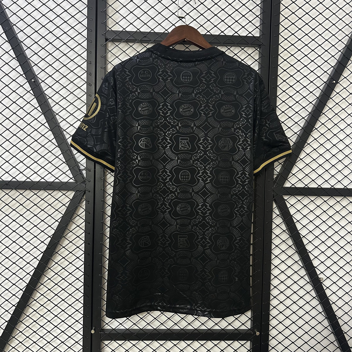 Camisola Bayern Munique Edição Especial 125 Anos 25/26