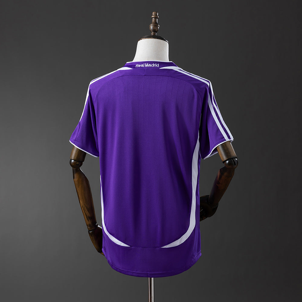Camisola Real Madrid Terceira 06/07 Retro (Modelo 2)