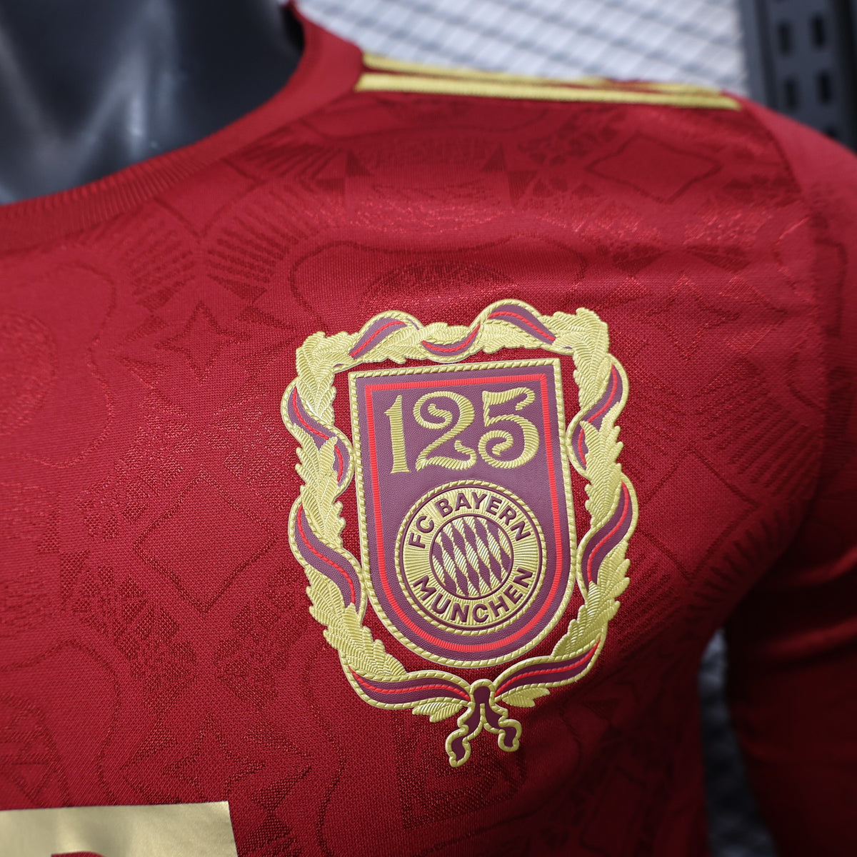 Camisola Bayern Munique Edição Especial 125 Anos Vermelha 25/26 - Manga Comprida - Versão Jogador
