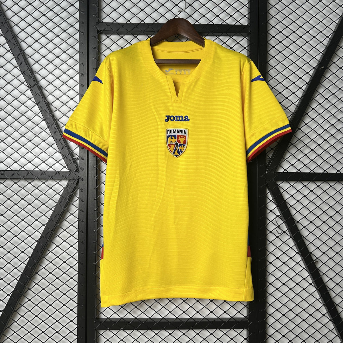 Camisola Roménia Principal 25/26