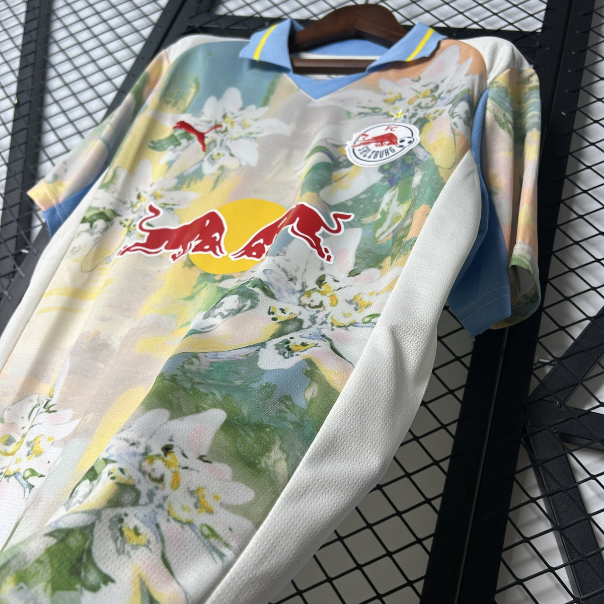 Camisola Salzburgo Edição Especial 25/26