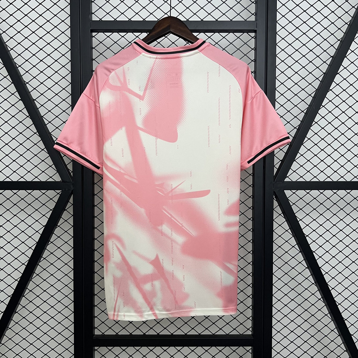 Camisola Real Madrid Edição Especial Rosa