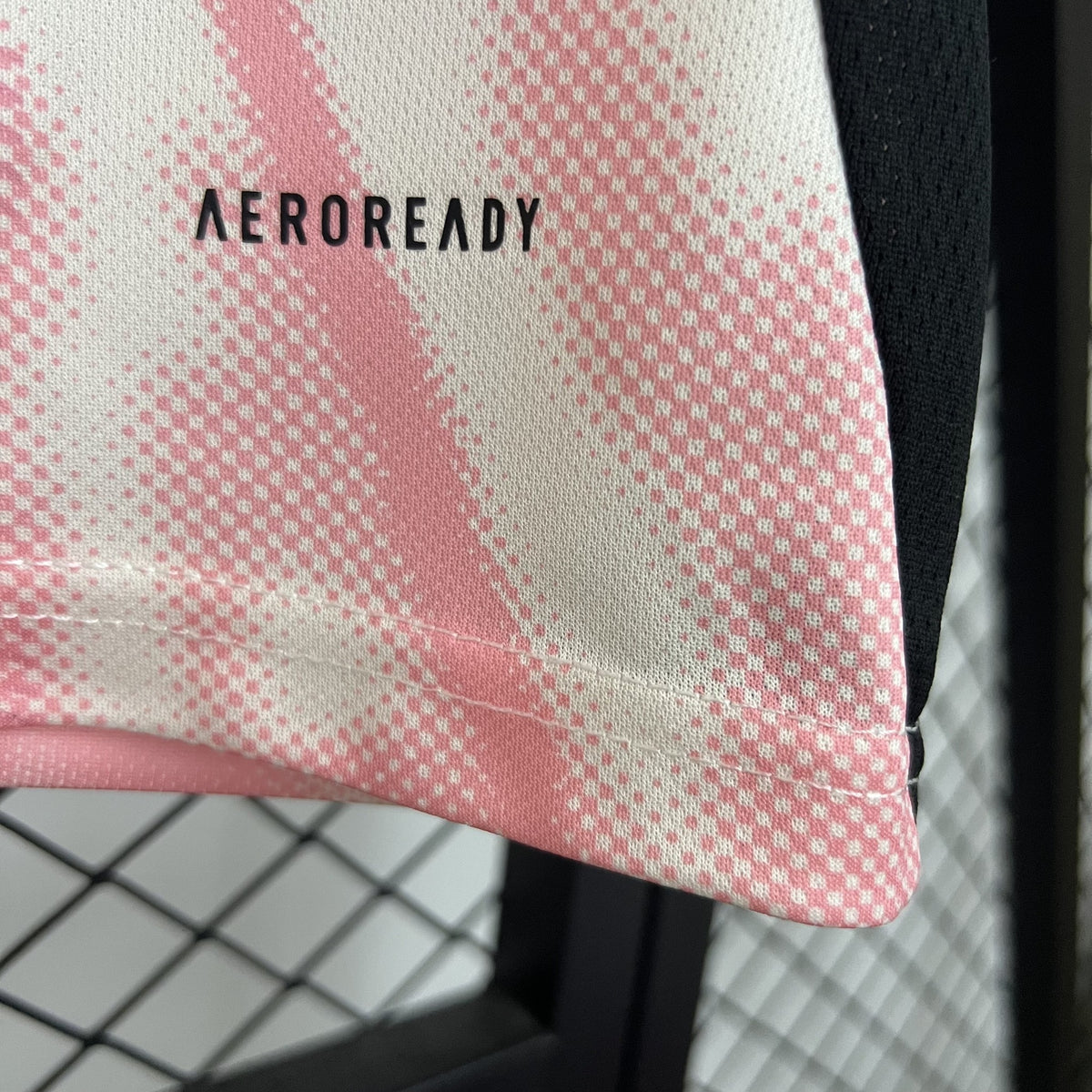 Camisola Real Madrid Edição Especial Rosa