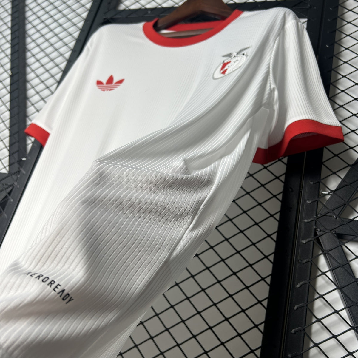 Camisola Benfica Edição Especial 25/26 (Modelo 2)
