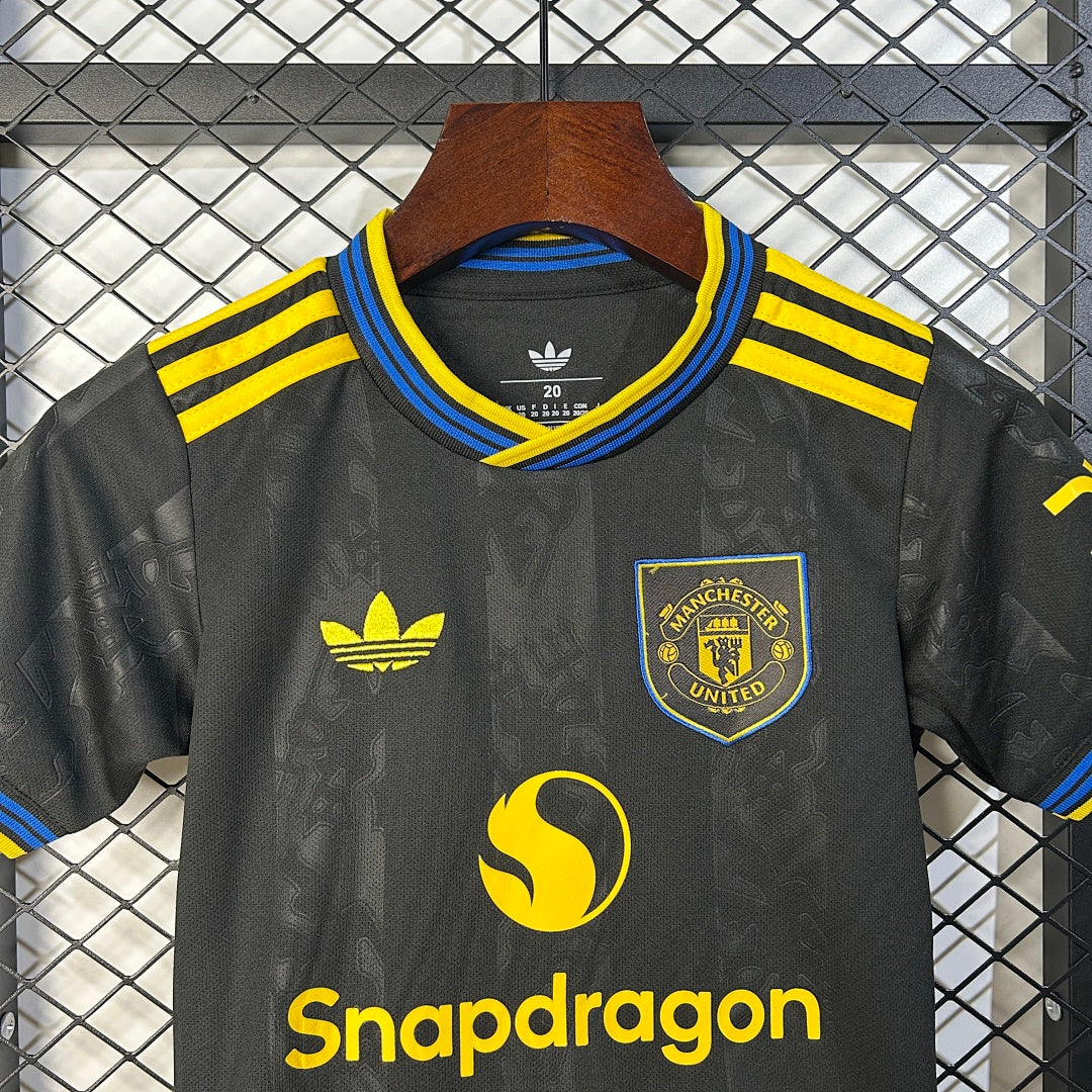 Kit Manchester United Terceira Criança 25/26