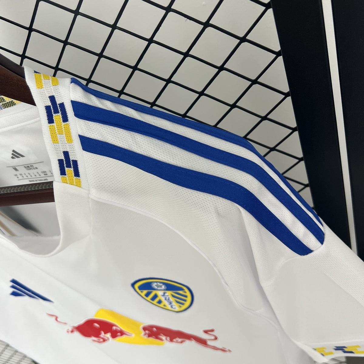 Camisola Leeds United Principal 25/26