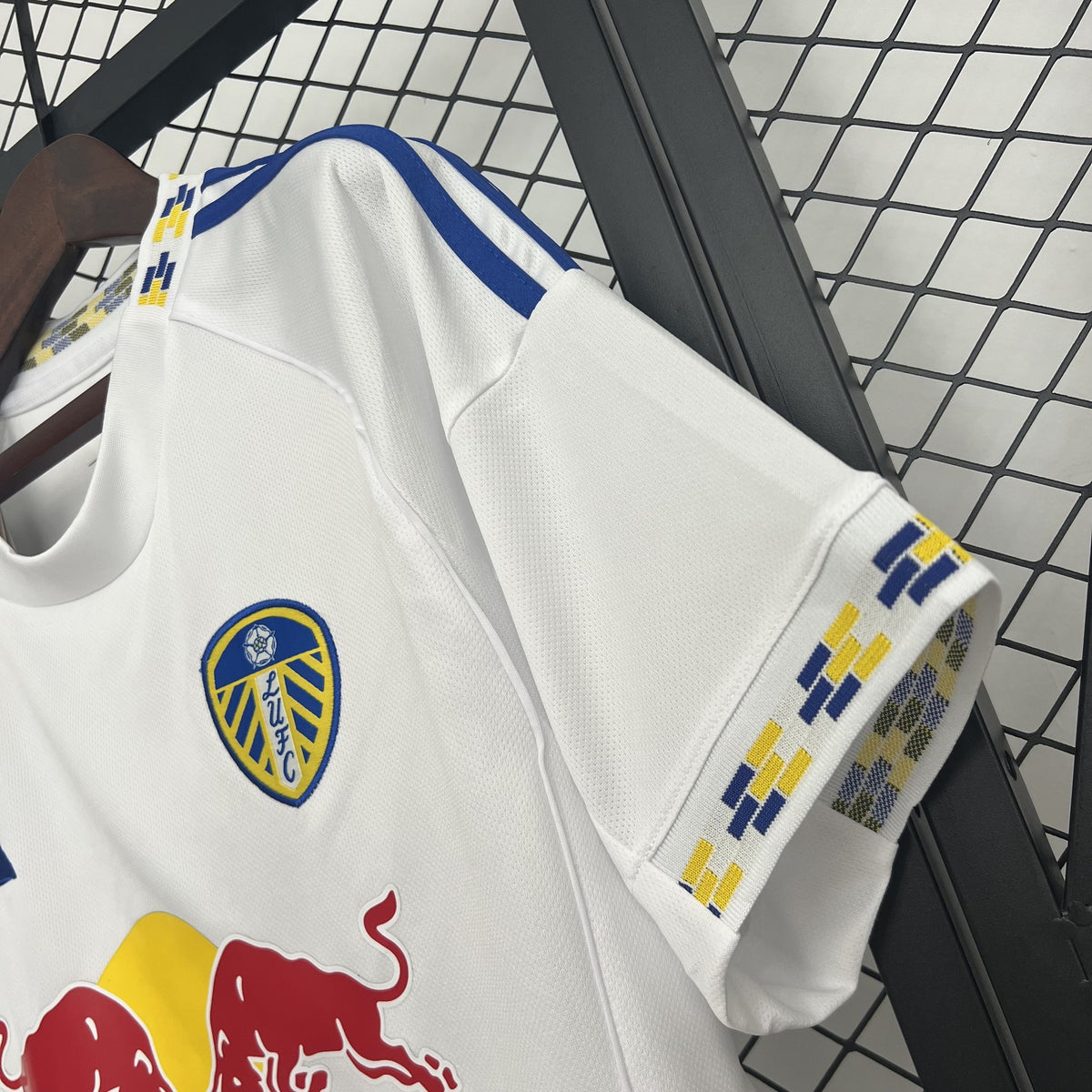 Camisola Leeds United Principal 25/26