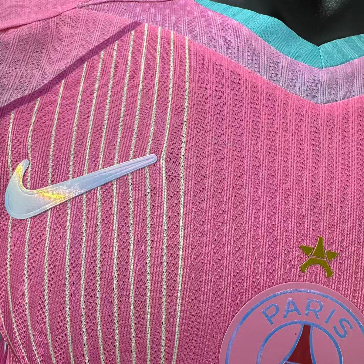 Camisola PSG Rosa 25/26 - Versão Jogador
