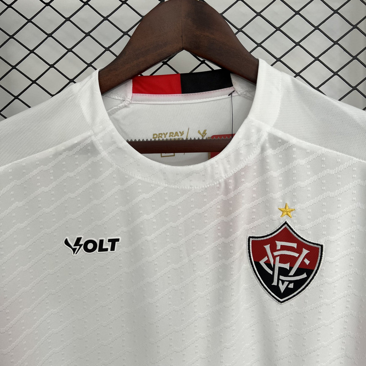 Camisola Vitória Alternativa 25/26 - Versão Feminina