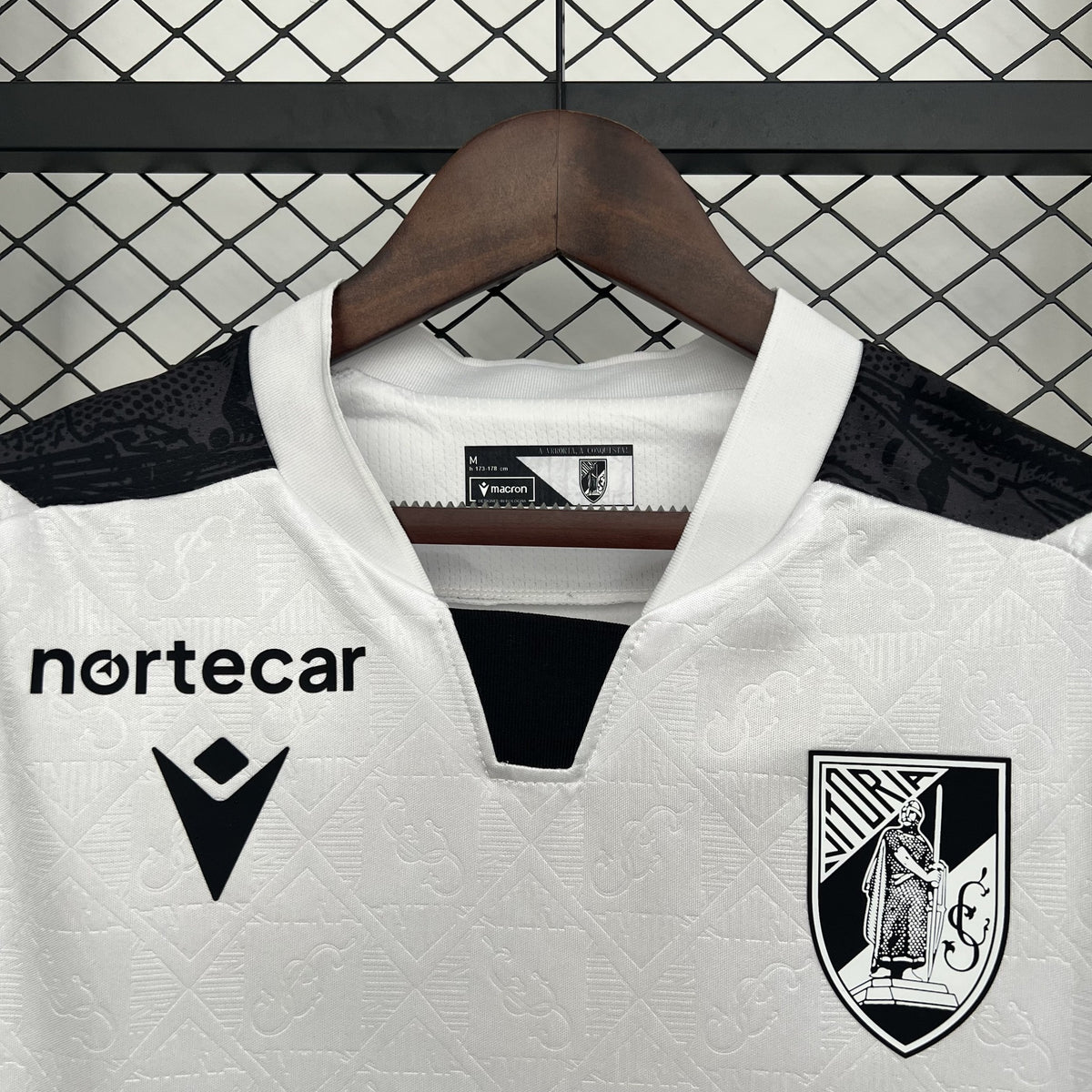 Camisola Vitória de Guimarães Principal 25/26