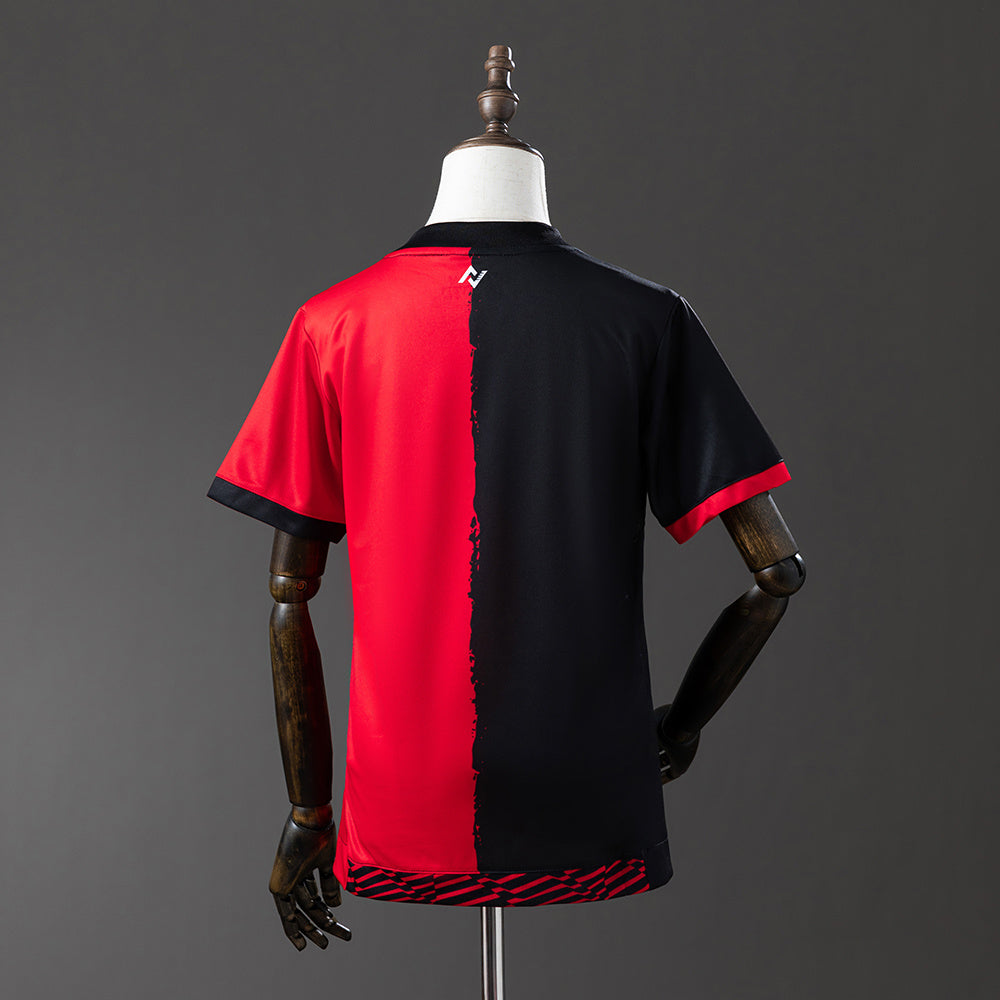 Camisola Vitória Vermelha e Preta 25/26 - Versão Feminina