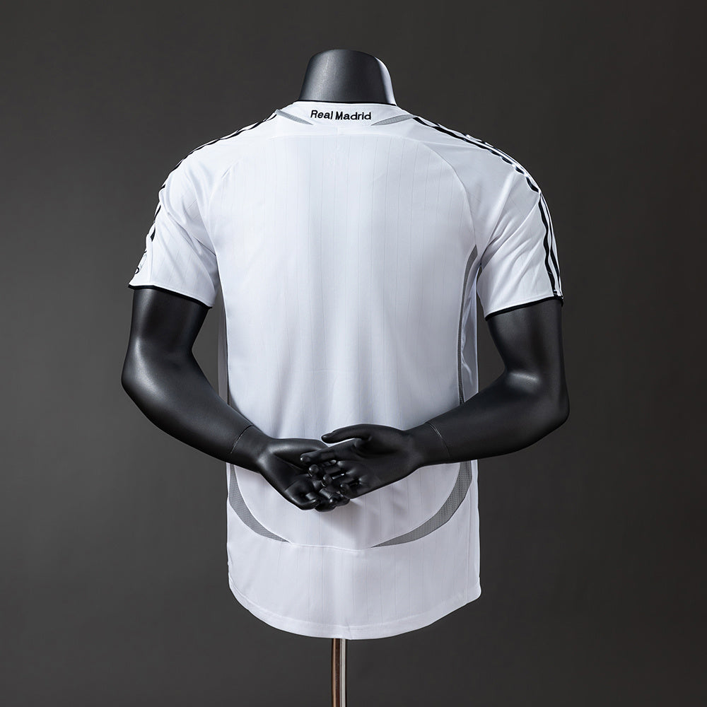 Camisola Real Madrid Principal 06/07 Retro - Versão Jogador