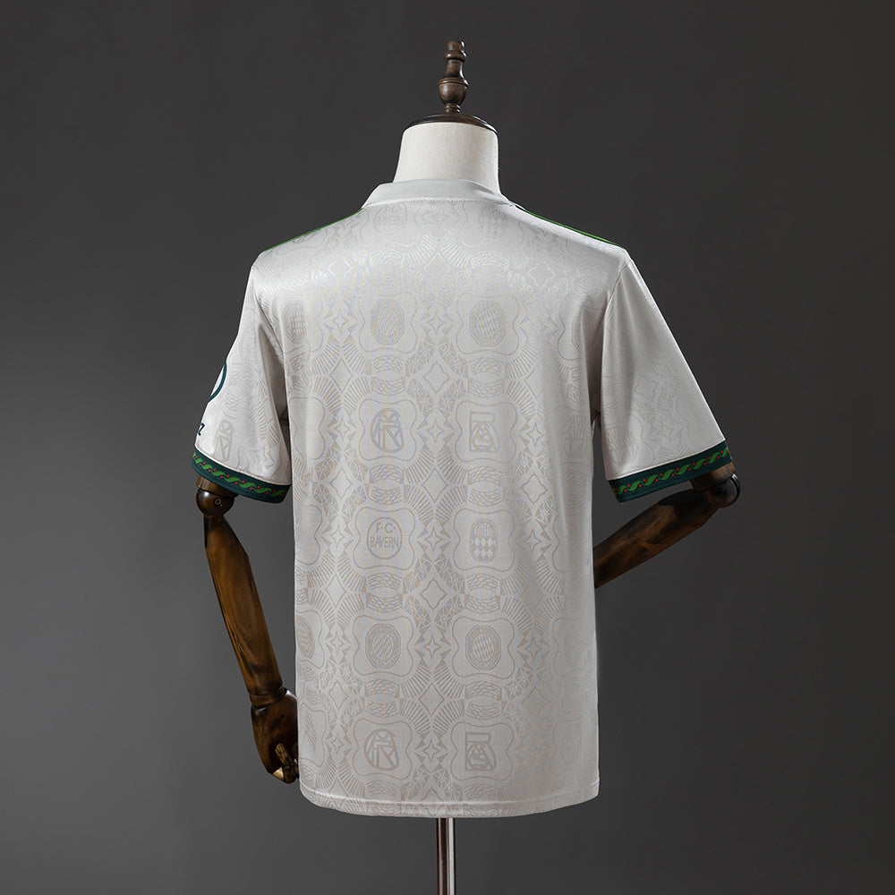 Camisola Bayern Munique Edição Especial 125 Anos Oktoberfest