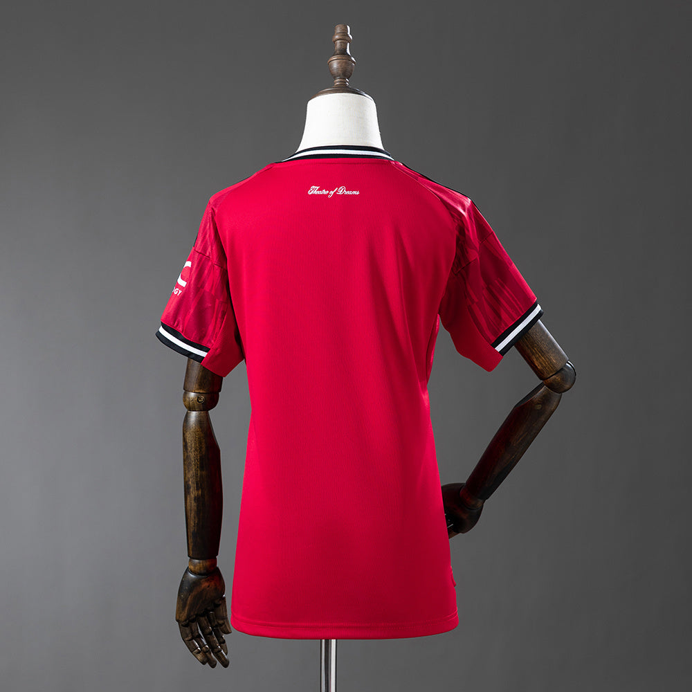 Camisola Manchester United Principal 25/26 - Versão Feminina