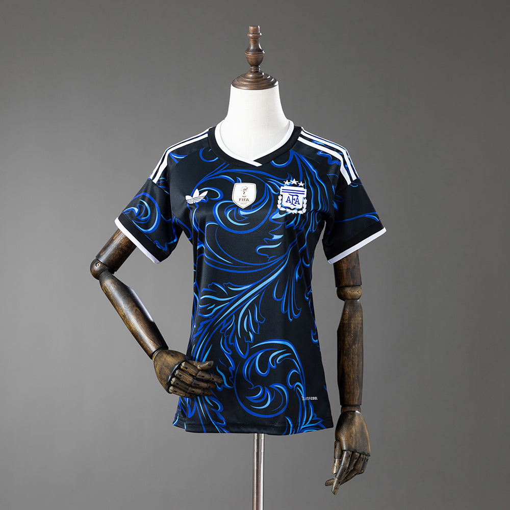 Camisola Argentina Alternativa 26/27 - Mundial 2026 - Versão Feminina (Modelo 2)