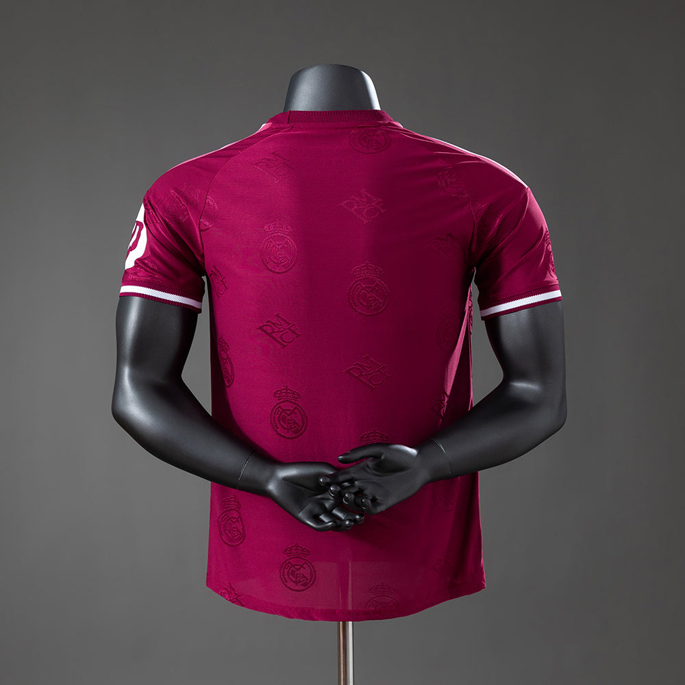 Camisola Real Madrid Edição Especial Grená 26/27 - Versão Jogador