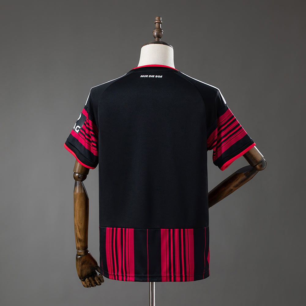 Camisola Eintracht Frankfurt Principal 26/27