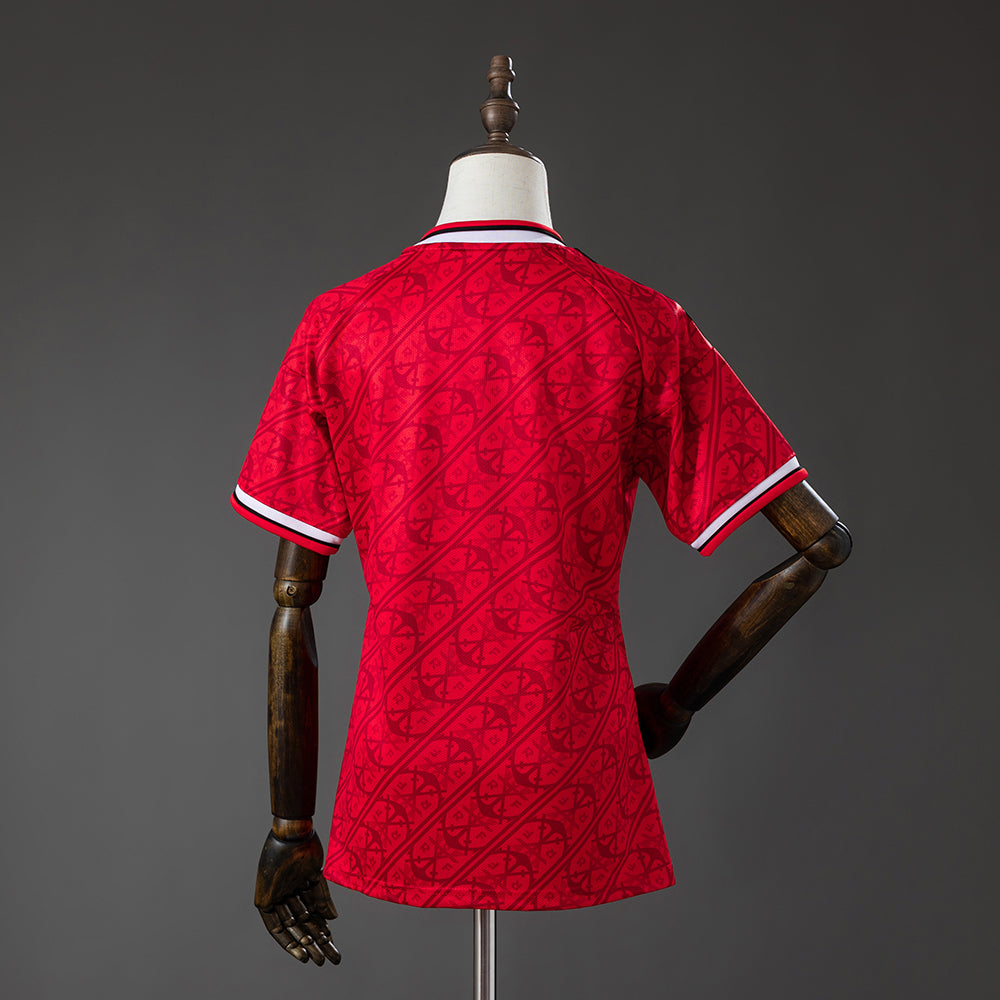 Camisola Flamengo Terceira 26/27 - Versão Feminina (Modelo 2)
