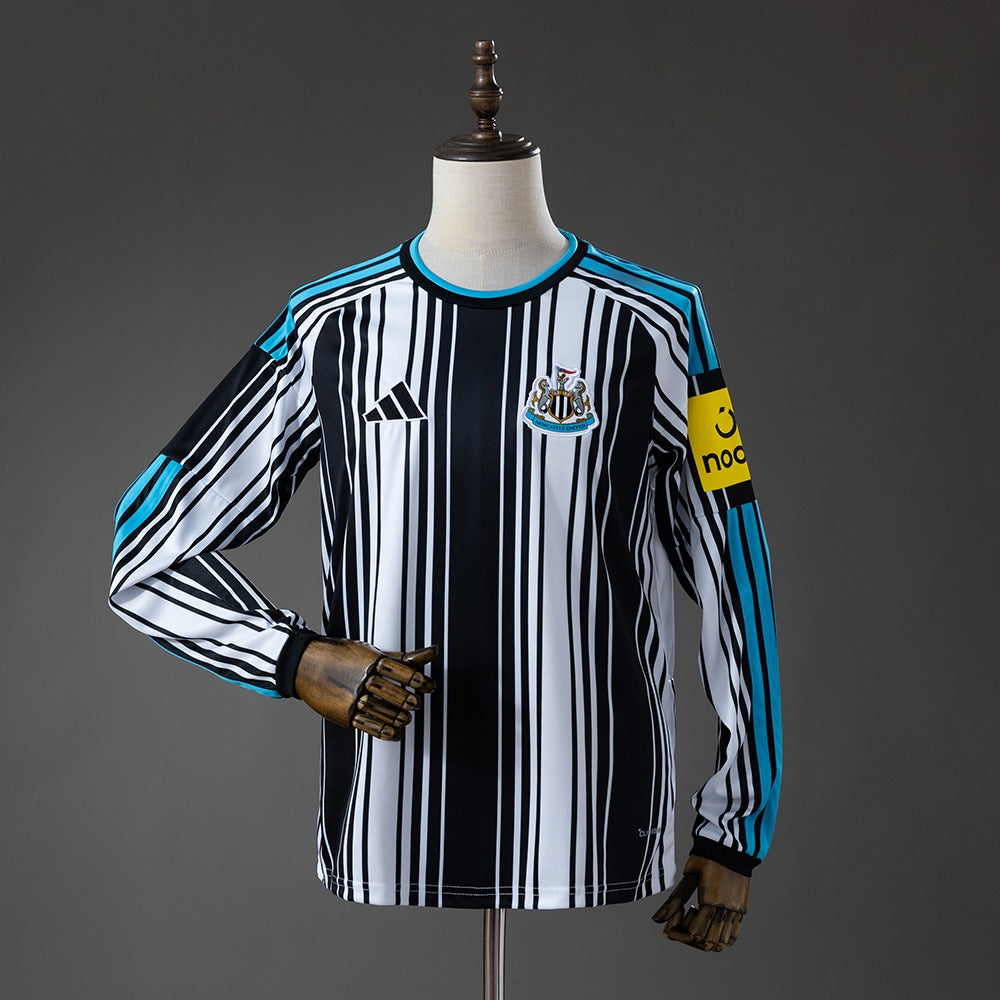 Camisola Newcastle United Principal 26/27 - Manga Comprida