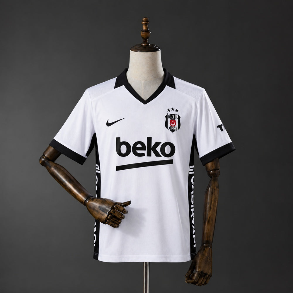 Camisola Besiktas Principal 26/27