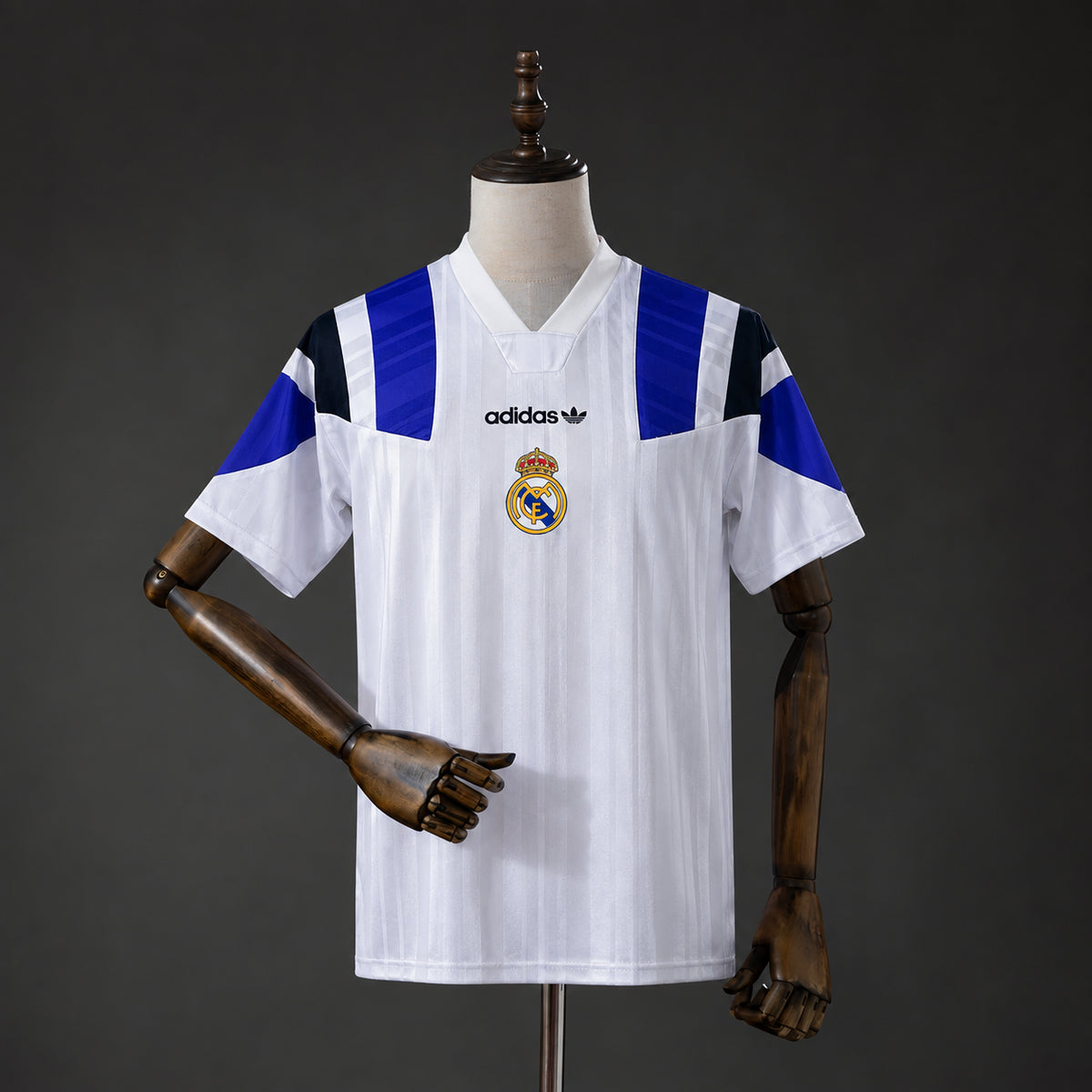 Camisola Real Madrid Edição Especial Branca 26/27 Retro