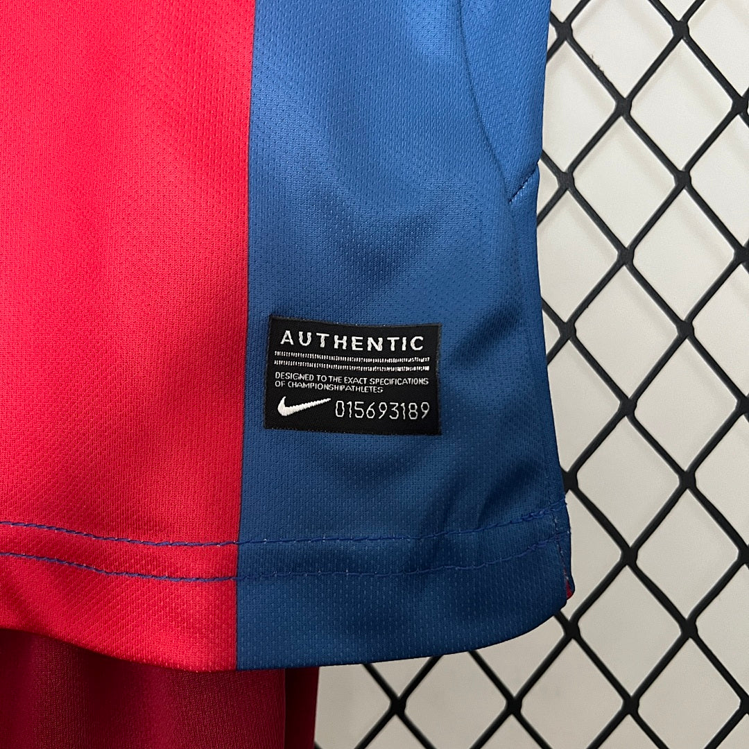 Kit Barcelona Principal Criança 10/11