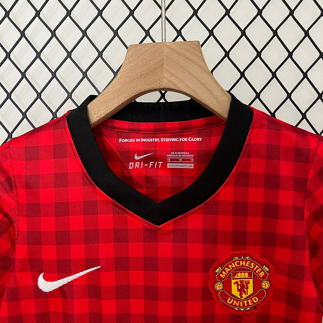 Kit Manchester United Principal Criança 12/13