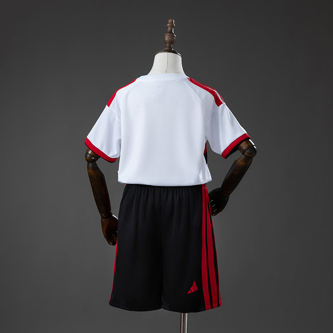 Kit Flamengo Alternativa Criança 26/27