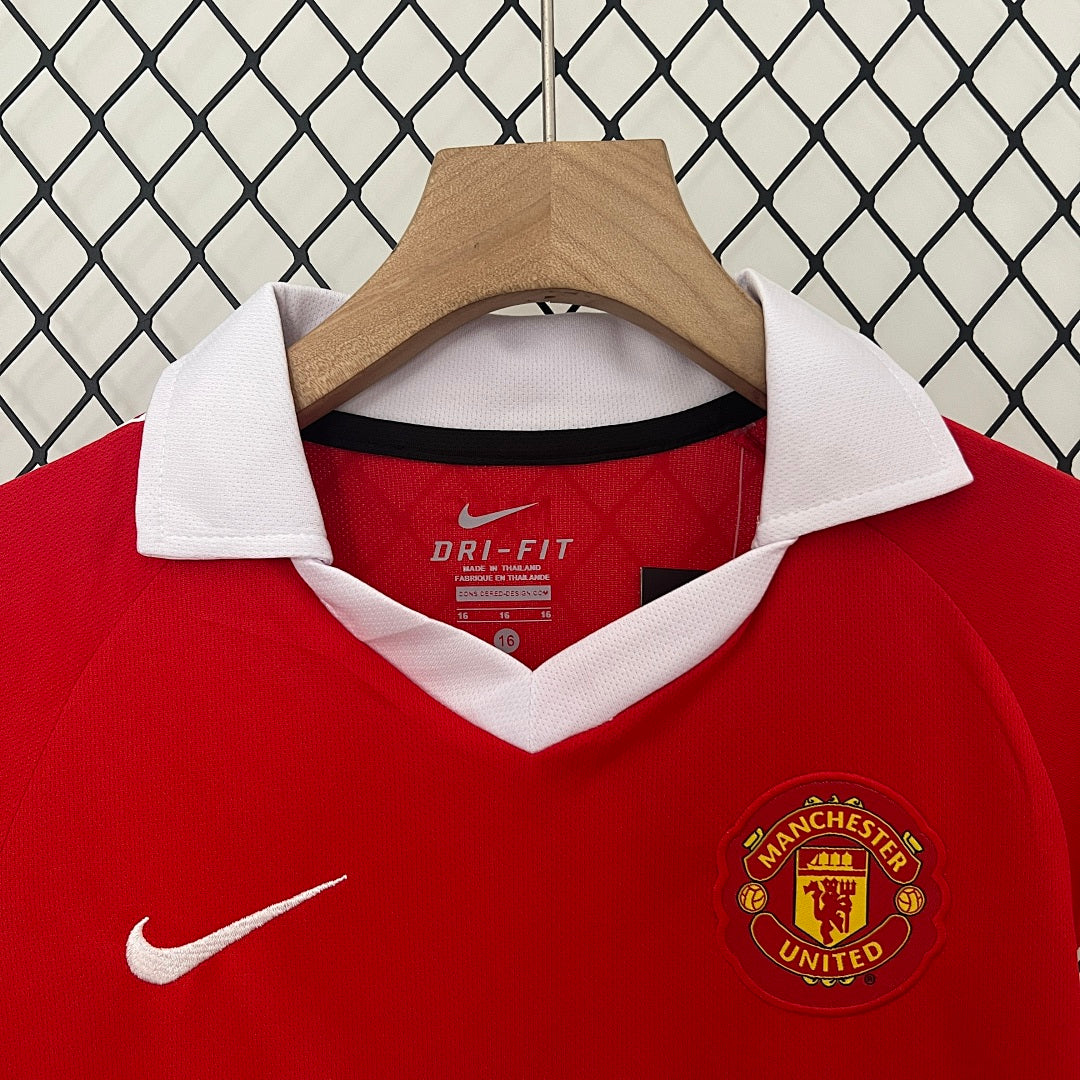 Kit Manchester United Principal Criança 10/11