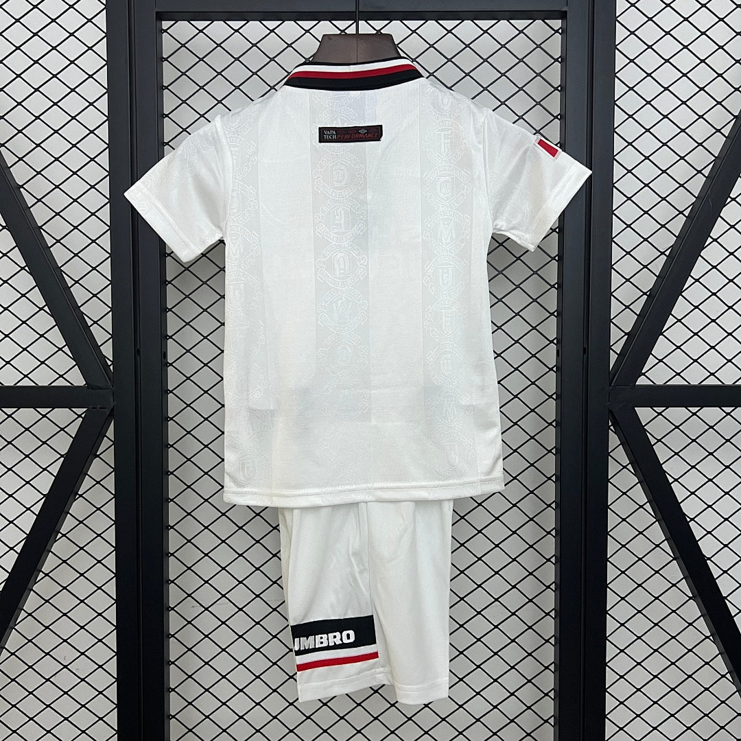Kit Manchester United Alternativa Criança 97/98