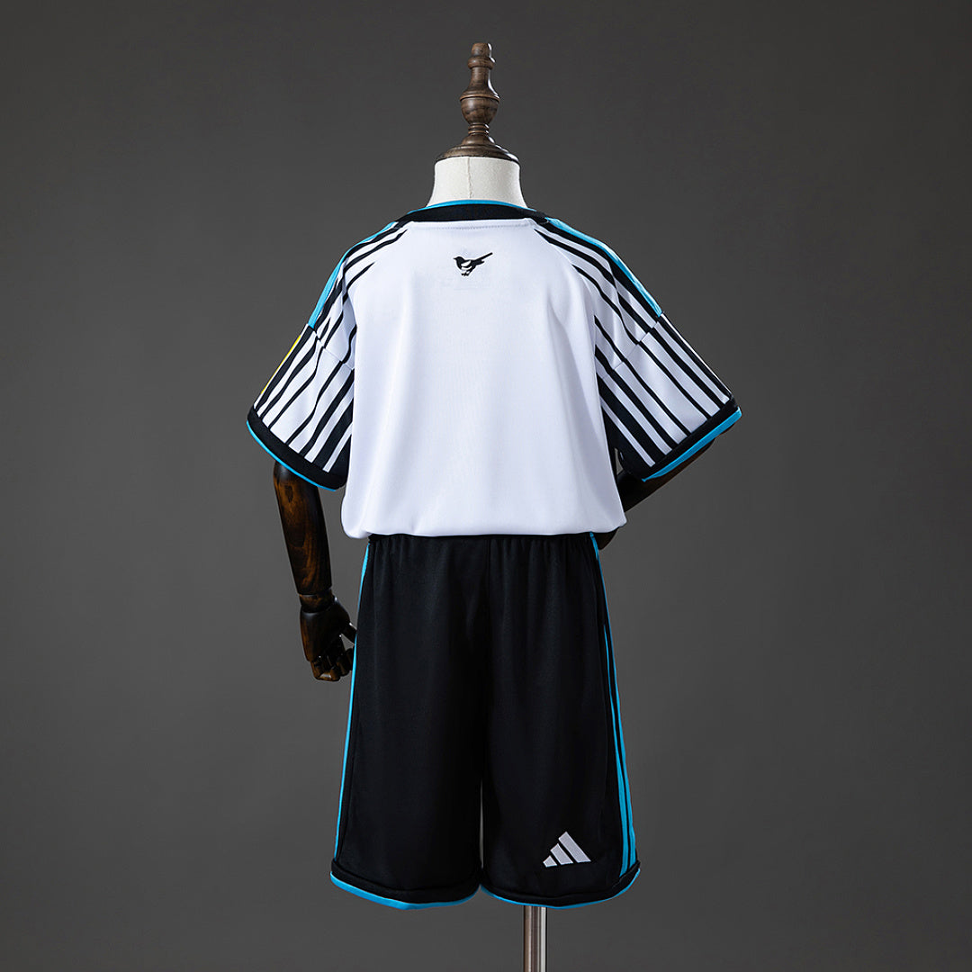 Kit Newcastle United Principal Criança 26/27