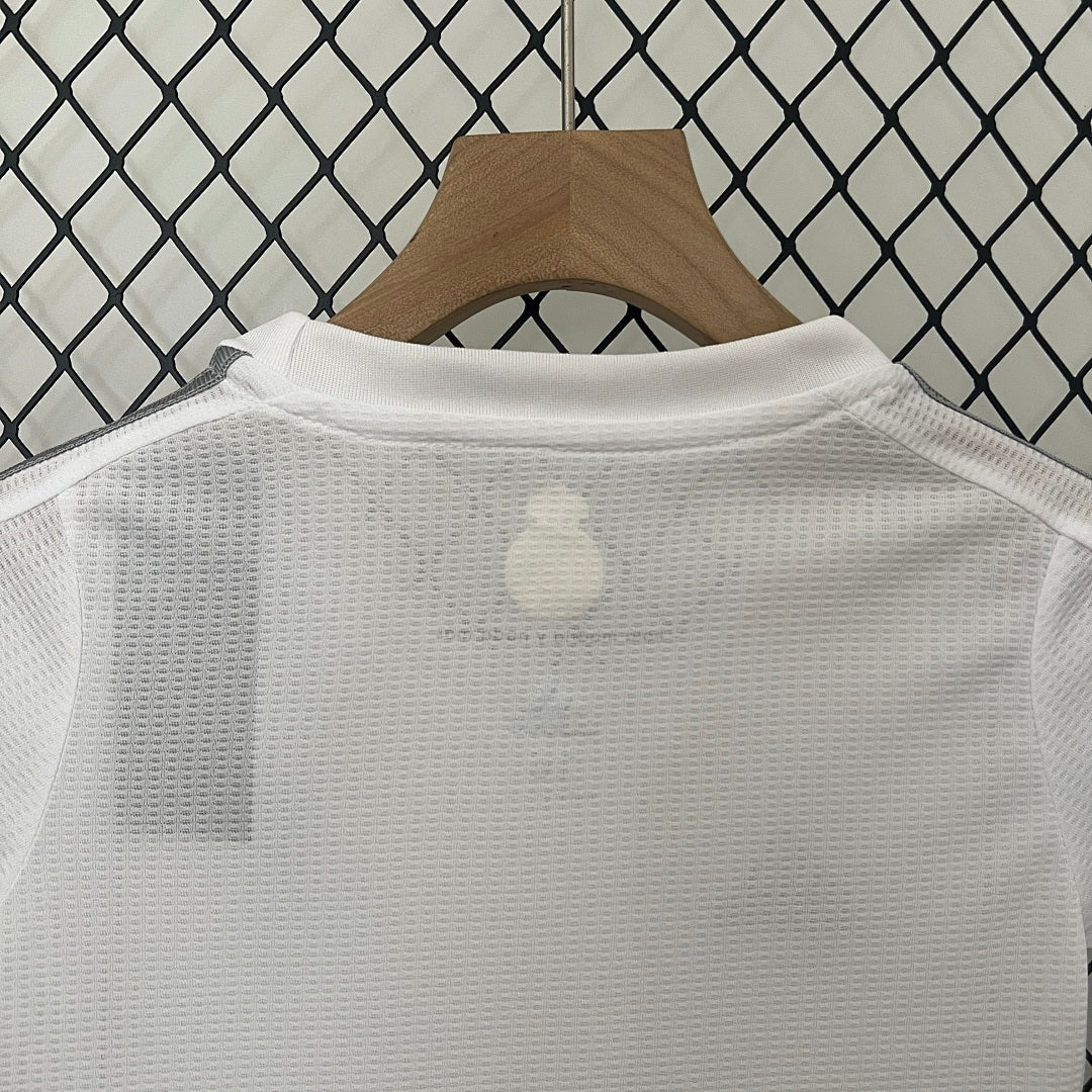 Kit Real Madrid Principal Criança 15/16