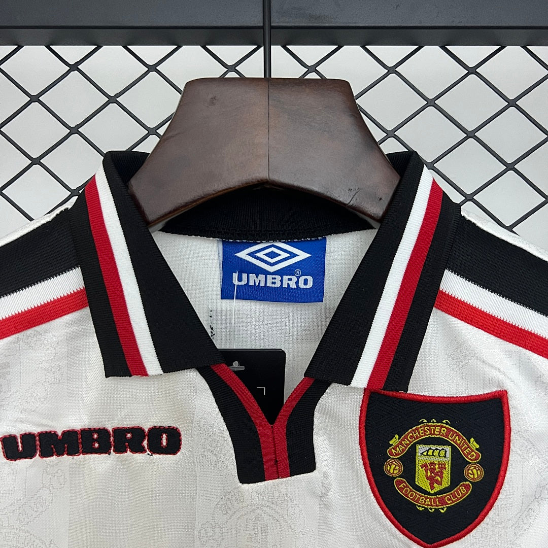 Kit Manchester United Alternativa Criança 97/98