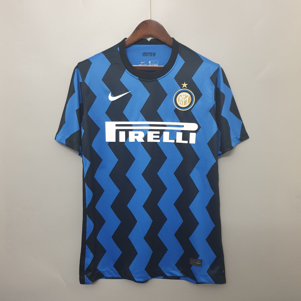 Camisola Inter de Milão Principal 20/21 Retro