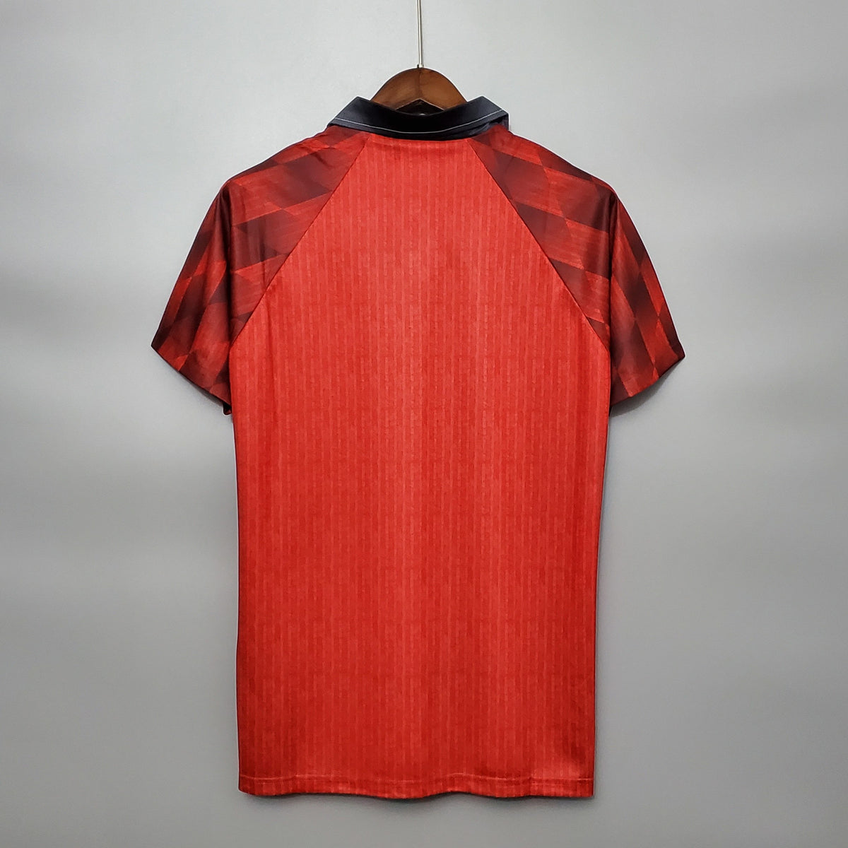 Camisola Manchester United Principal 96/97 Retro