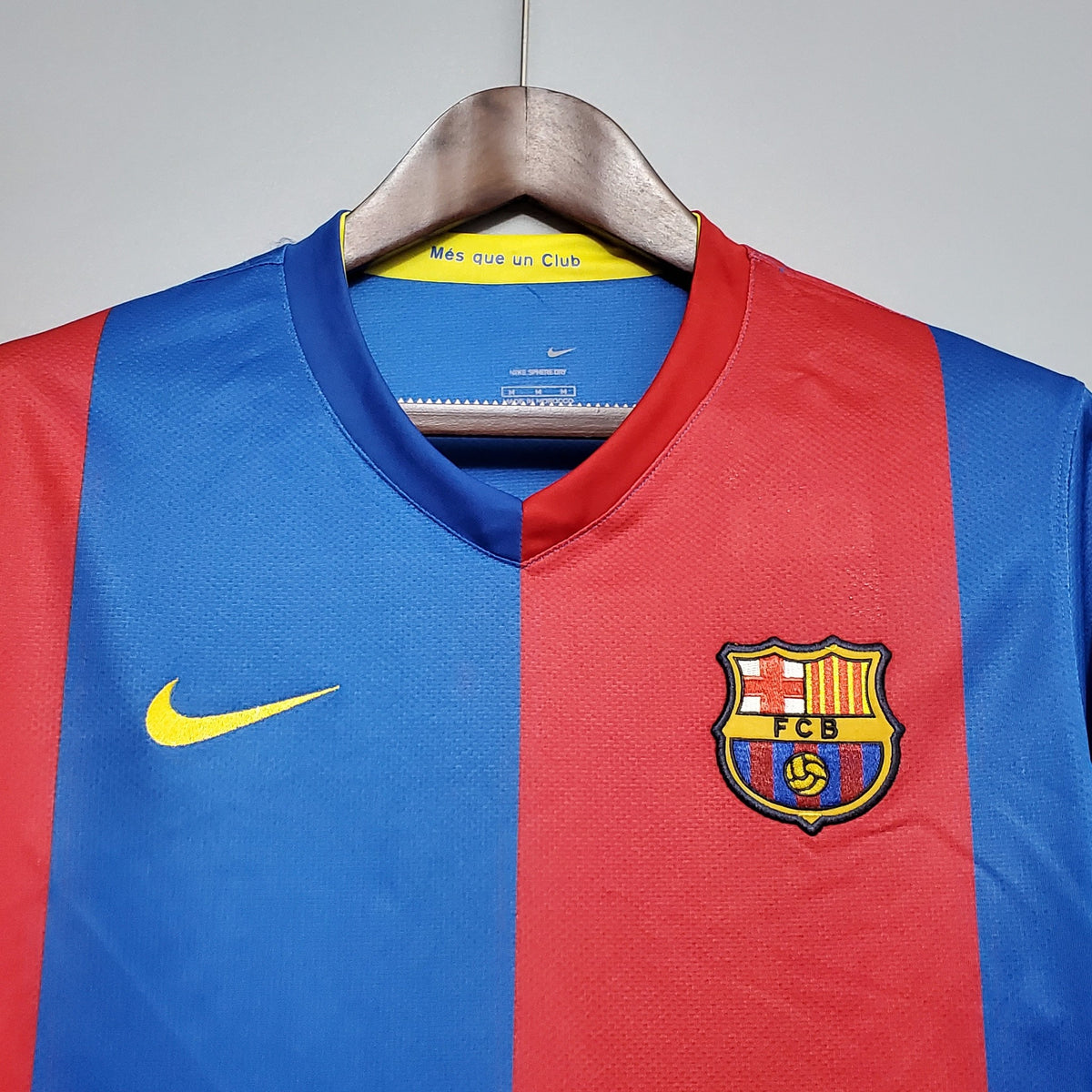 Camisola Barcelona Principal 06/07 Retro - Manga Comprida