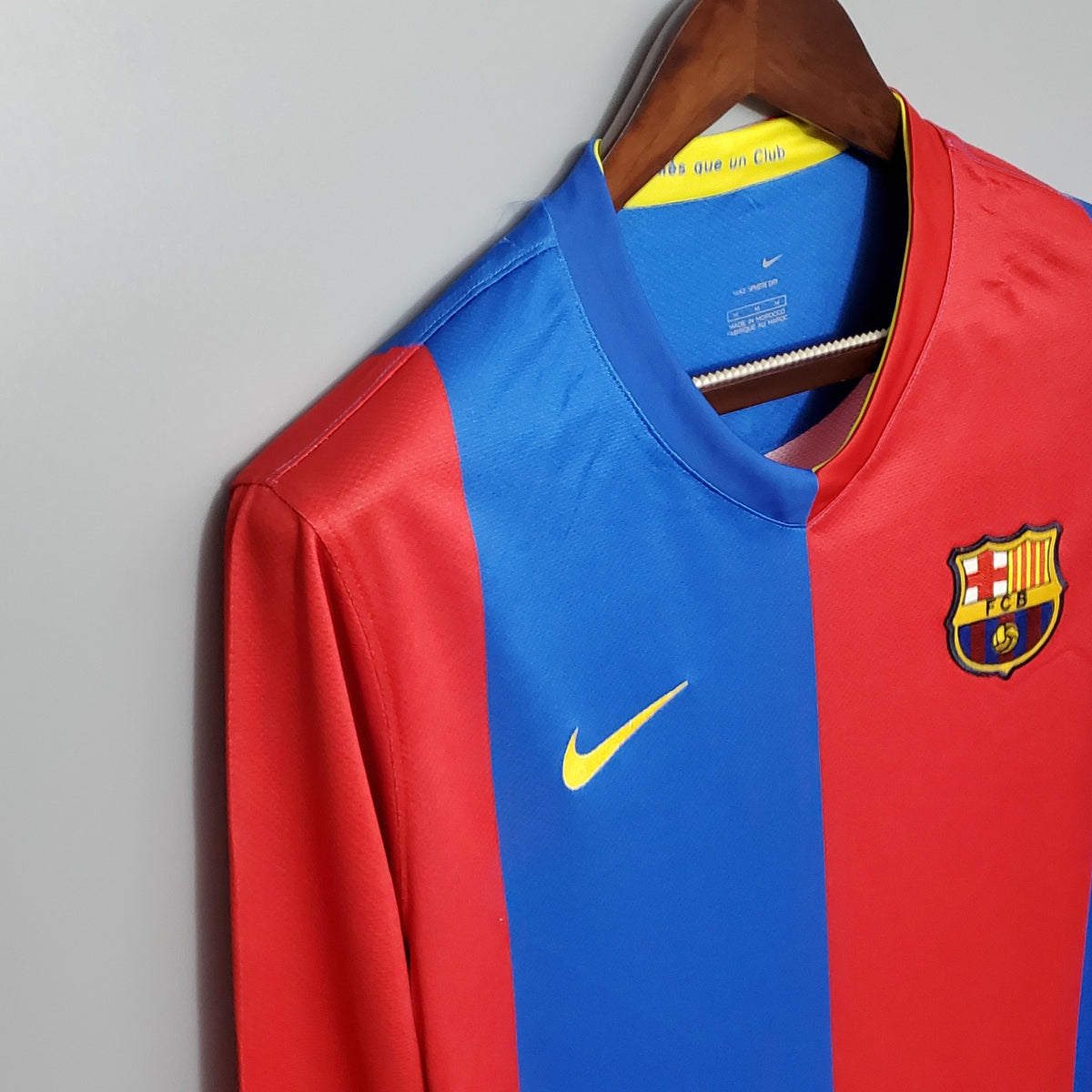Camisola Barcelona Principal 06/07 Retro - Manga Comprida