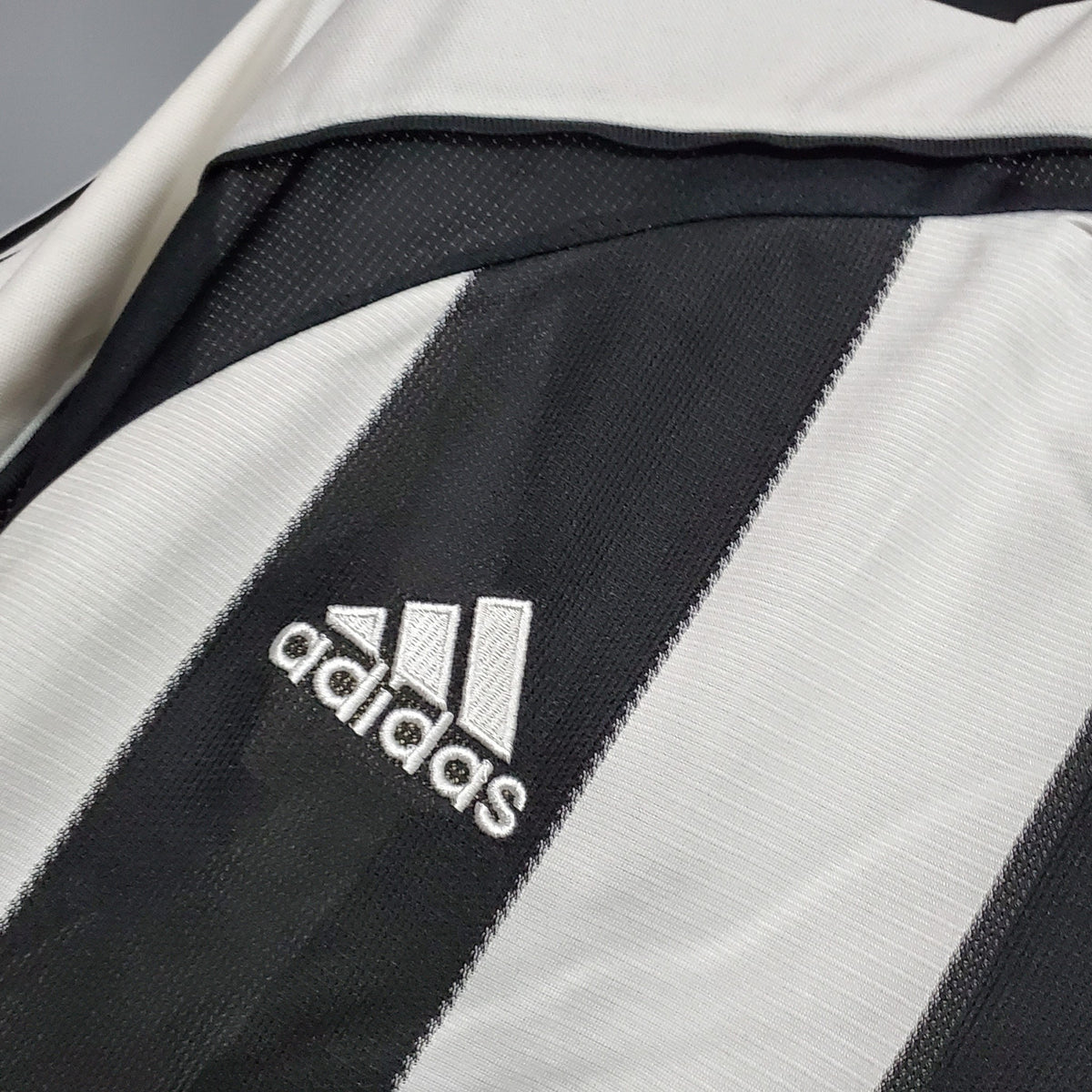 Camisola Newcastle United Principal 05/06 Retro
